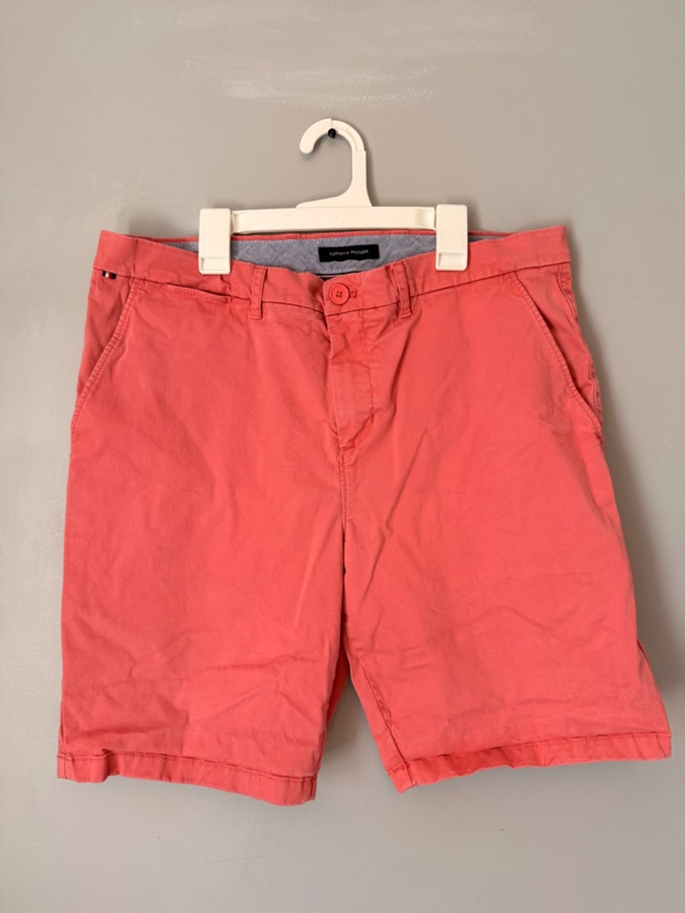 Tommy Hilfiger Coral Flat Front Men’s Shorts